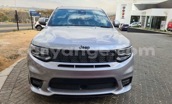 Acheter Occasion Voiture Jeep Grand Cherokee SRT8 Autre à Henties Bay, Erongo Acheter Occasion Voiture Jeep Grand Cherokee SRT8 Autre à Henties Bay, Erongo