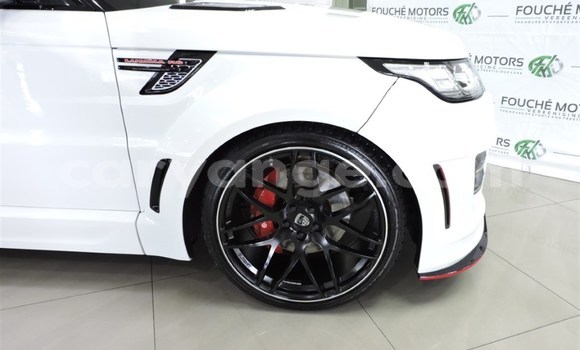 Acheter Occasion Voiture Land Rover Range Rover Vogue Blanc à Walvis Bay, Namibie Acheter Occasion Voiture Land Rover Range Rover Vogue Blanc à Walvis Bay, Namibie