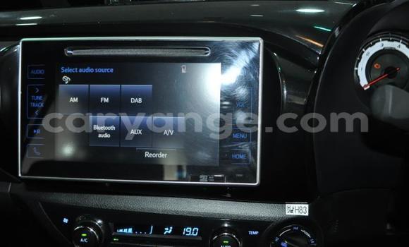 Acheter Occasion Voiture Toyota Hilux Gris à Otavi, Oshikoto Acheter Occasion Voiture Toyota Hilux Gris à Otavi, Oshikoto