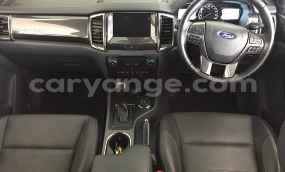 Acheter Occasion Voiture Ford Everest Gris à Walvis Bay, Namibie Acheter Occasion Voiture Ford Everest Gris à Walvis Bay, Namibie