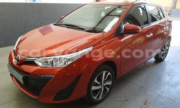 Acheter Occasion Voiture Toyota Yaris Rouge à Windhoek, Namibie