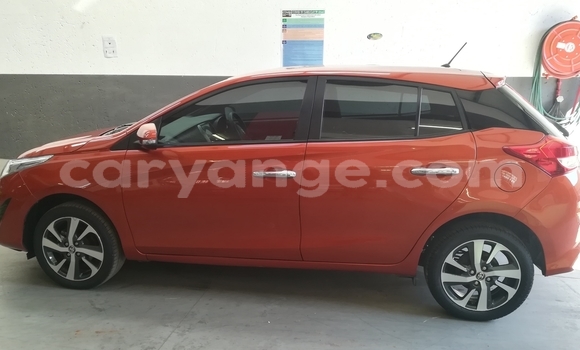 Acheter Occasion Voiture Toyota Yaris Rouge à Windhoek, Namibie Acheter Occasion Voiture Toyota Yaris Rouge à Windhoek, Namibie