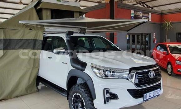 Buy Used Toyota Hilux White Car in Bethanien in Karas Buy Used Toyota Hilux White Car in Bethanien in Karas