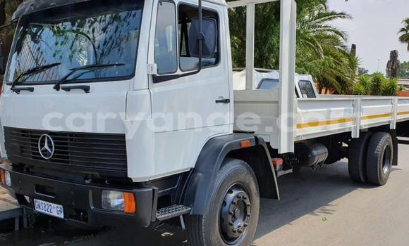 Acheter Occasion Utilitaire Mercedes‒Benz 2628 Blanc à Windhoek, Namibie