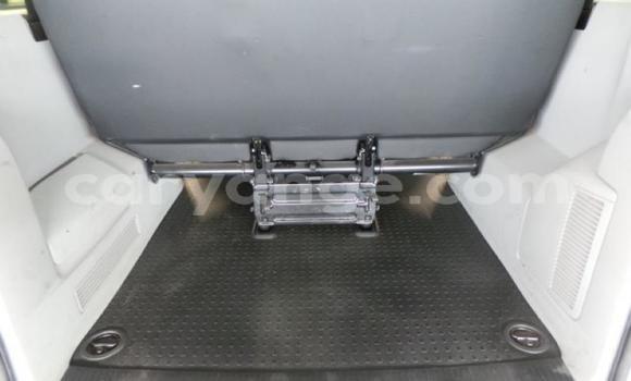 Buy Used Volkswagen Caravelle White Car in Swakopmund in Namibia Buy Used Volkswagen Caravelle White Car in Swakopmund in Namibia