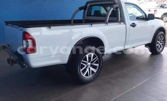 Buy Used Isuzu KB White Car in Otjimbingwe in Erongo Buy Used Isuzu KB White Car in Otjimbingwe in Erongo