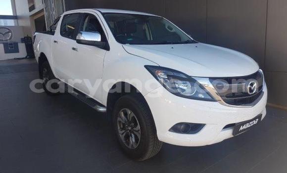 Acheter Occasion Voiture Mazda BT-50 Blanc à Walvis Bay, Namibie Acheter Occasion Voiture Mazda BT-50 Blanc à Walvis Bay, Namibie