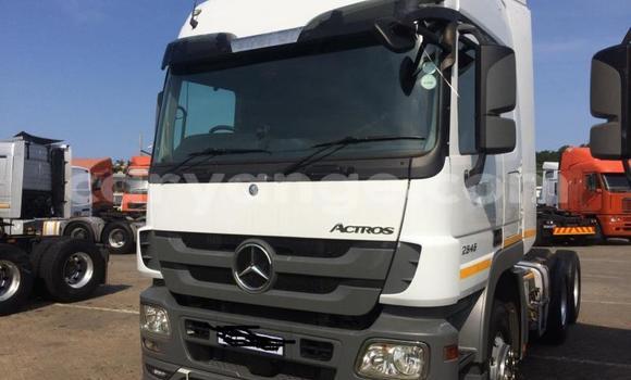 Buy Used Mercedes‒Benz Truck White Truck in Karasburg in Karas Buy Used Mercedes‒Benz Truck White Truck in Karasburg in Karas