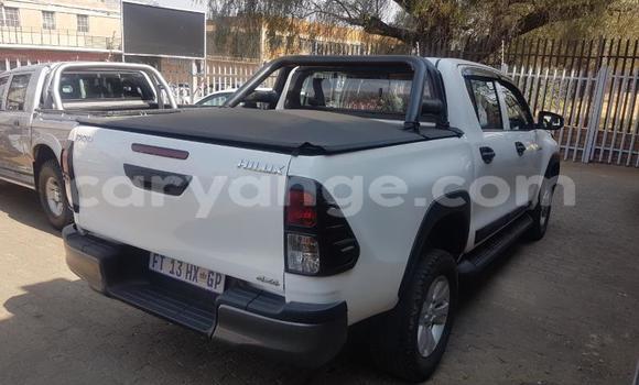 Buy Used Toyota Hilux White Car in Windhoek in Namibia Buy Used Toyota Hilux White Car in Windhoek in Namibia