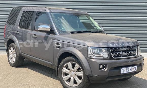 Buy Used Land Rover Discovery Silver Car in Windhoek in Namibia