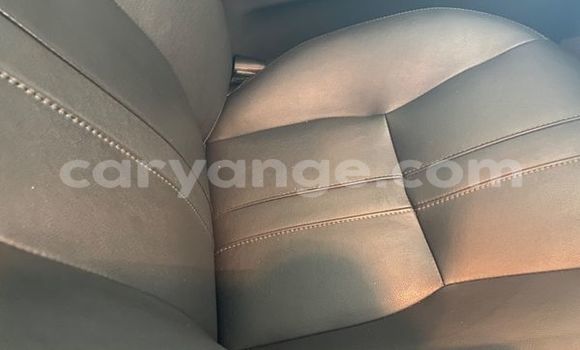 Buy Used Land Rover Discovery Silver Car in Windhoek in Namibia Buy Used Land Rover Discovery Silver Car in Windhoek in Namibia