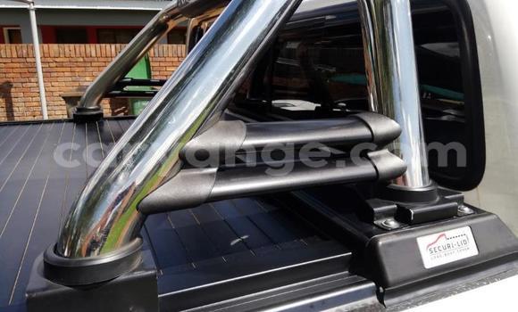 Acheter Occasion Voiture Toyota Hilux Blanc à Import - Dubai, Namibie Acheter Occasion Voiture Toyota Hilux Blanc à Import - Dubai, Namibie