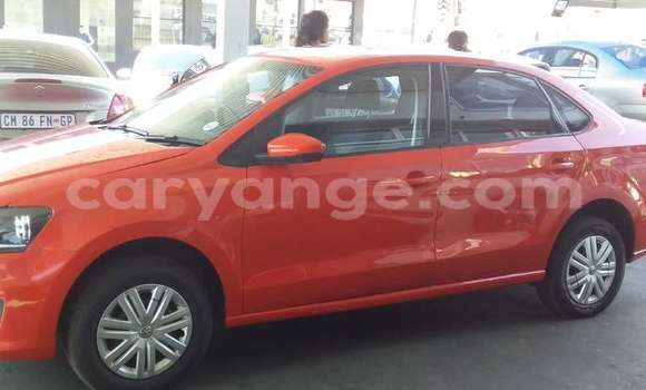 Acheter Occasion Voiture Volkswagen Polo Rouge à Windhoek, Namibie Acheter Occasion Voiture Volkswagen Polo Rouge à Windhoek, Namibie