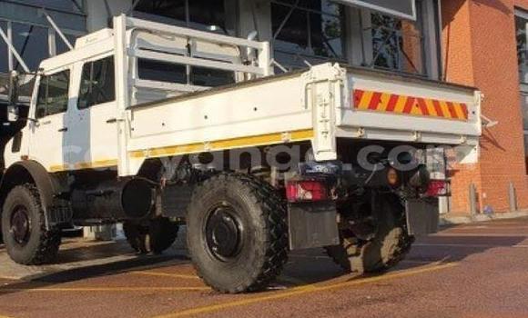 Buy Used Mercedes‒Benz 1117 White Truck in Windhoek in Namibia Buy Used Mercedes‒Benz 1117 White Truck in Windhoek in Namibia