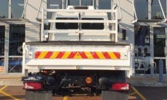 Buy Used Mercedes‒Benz 1117 White Truck in Windhoek in Namibia Buy Used Mercedes‒Benz 1117 White Truck in Windhoek in Namibia