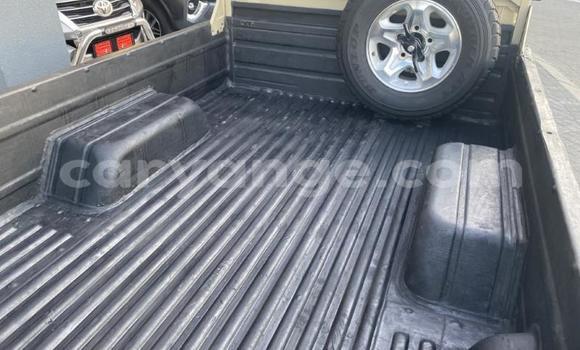 Acheter Occasion Voiture Toyota Land Cruiser Beige à Windhoek, Namibie Acheter Occasion Voiture Toyota Land Cruiser Beige à Windhoek, Namibie