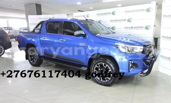 Buy Used Toyota Hilux Blue Car in Windhoek in Namibia