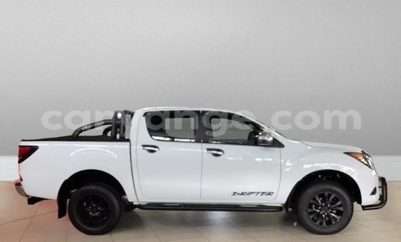 Acheter Occasion Voiture Mazda BT-50 Blanc à Windhoek, Namibie Acheter Occasion Voiture Mazda BT-50 Blanc à Windhoek, Namibie