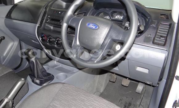 Acheter Occasion Voiture Ford Ranger Blanc à Windhoek, Namibie Acheter Occasion Voiture Ford Ranger Blanc à Windhoek, Namibie