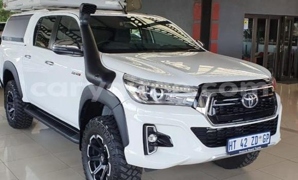 Buy Used Toyota Hilux White Car in Aranos in Hardap Buy Used Toyota Hilux White Car in Aranos in Hardap