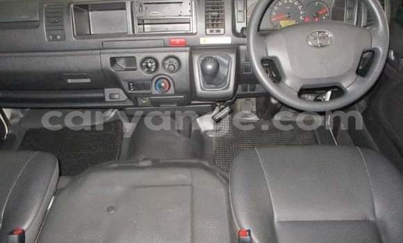 Acheter Occasion Voiture Toyota Hi Ace Blanc à Windhoek, Namibie Acheter Occasion Voiture Toyota Hi Ace Blanc à Windhoek, Namibie