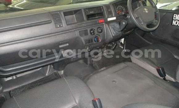 Acheter Occasion Voiture Toyota Hi Ace Blanc à Windhoek, Namibie Acheter Occasion Voiture Toyota Hi Ace Blanc à Windhoek, Namibie