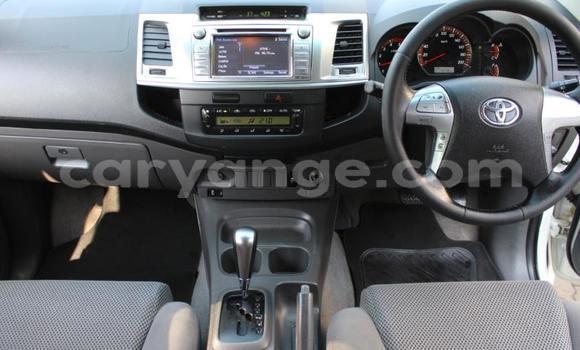 Buy Used Toyota Hilux White Car in Karasburg in Karas Buy Used Toyota Hilux White Car in Karasburg in Karas