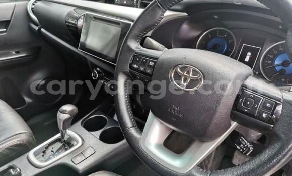 Buy Used Toyota Hilux White Car in Karasburg in Karas Buy Used Toyota Hilux White Car in Karasburg in Karas