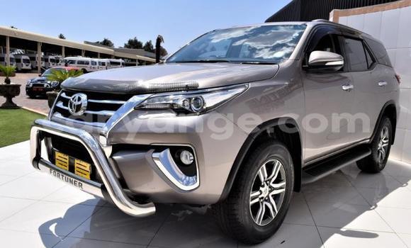 Buy Used Toyota Fortuner Beige Car in Windhoek in Namibia