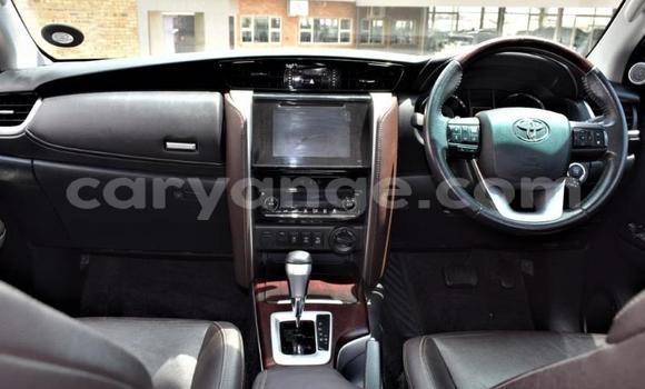 Acheter Occasion Voiture Toyota Fortuner Beige à Windhoek, Namibie Acheter Occasion Voiture Toyota Fortuner Beige à Windhoek, Namibie