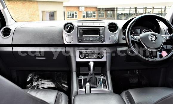 Acheter Occasion Voiture Volkswagen Amarok Blanc à Walvis Bay, Namibie Acheter Occasion Voiture Volkswagen Amarok Blanc à Walvis Bay, Namibie
