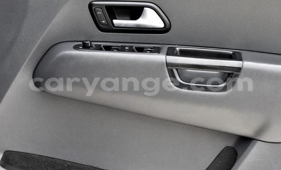 Acheter Occasion Voiture Volkswagen Amarok Blanc à Walvis Bay, Namibie Acheter Occasion Voiture Volkswagen Amarok Blanc à Walvis Bay, Namibie