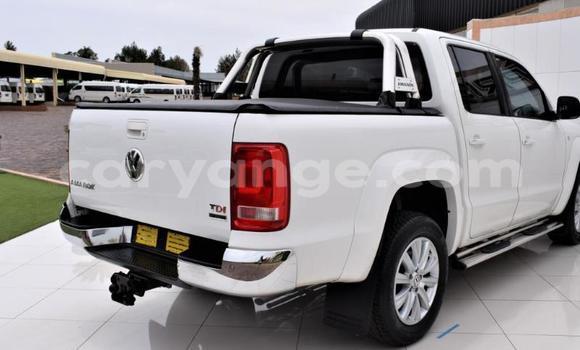 Acheter Occasion Voiture Volkswagen Amarok Blanc à Walvis Bay, Namibie Acheter Occasion Voiture Volkswagen Amarok Blanc à Walvis Bay, Namibie