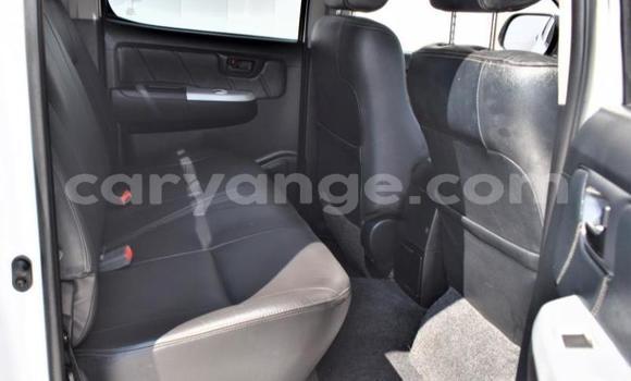 Acheter Occasion Voiture Toyota Hilux Blanc à Windhoek, Namibie Acheter Occasion Voiture Toyota Hilux Blanc à Windhoek, Namibie