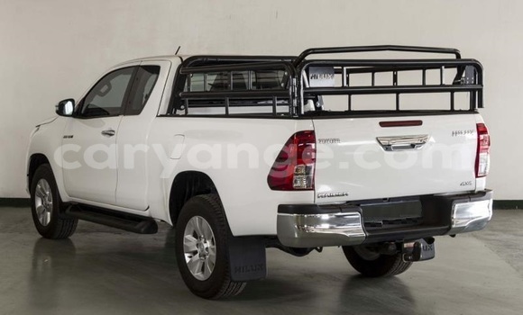 Buy Used Toyota Hilux White Car in Windhoek in Namibia Buy Used Toyota Hilux White Car in Windhoek in Namibia