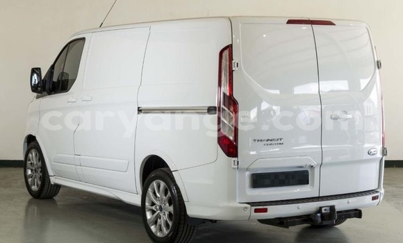 Buy Used Ford Tourneo Custom White Car in Windhoek in Namibia Buy Used Ford Tourneo Custom White Car in Windhoek in Namibia