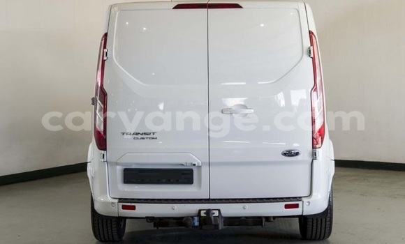 Buy Used Ford Tourneo Custom White Car in Windhoek in Namibia Buy Used Ford Tourneo Custom White Car in Windhoek in Namibia