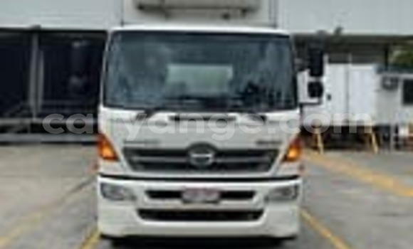 Buy Used Hino 300 Series White Truck in Windhoek in Namibia Buy Used Hino 300 Series White Truck in Windhoek in Namibia