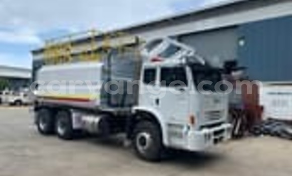 Acheter Occasion Utilitaire Iveco Cargo Blanc à Windhoek, Namibie Acheter Occasion Utilitaire Iveco Cargo Blanc à Windhoek, Namibie