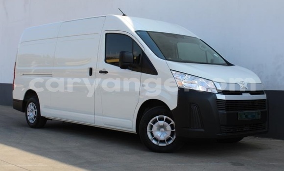 Buy Used Toyota Grand HiAce White Car in Windhoek in Namibia Buy Used Toyota Grand HiAce White Car in Windhoek in Namibia