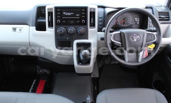 Buy Used Toyota Grand HiAce White Car in Windhoek in Namibia Buy Used Toyota Grand HiAce White Car in Windhoek in Namibia