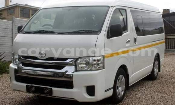 Buy Used Toyota Hi Ace White Car in Windhoek in Namibia Buy Used Toyota Hi Ace White Car in Windhoek in Namibia