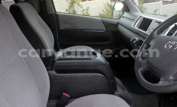 Buy Used Toyota Hi Ace White Car in Windhoek in Namibia Buy Used Toyota Hi Ace White Car in Windhoek in Namibia