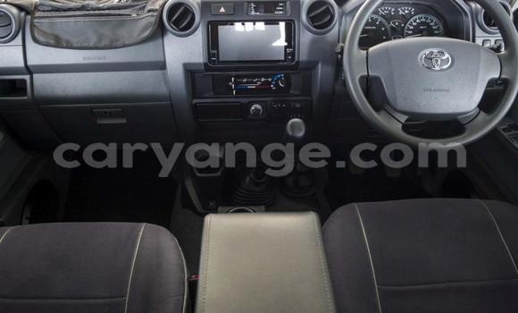 Acheter Occasion Voiture Toyota Land Cruiser Blanc à Windhoek, Namibie Acheter Occasion Voiture Toyota Land Cruiser Blanc à Windhoek, Namibie