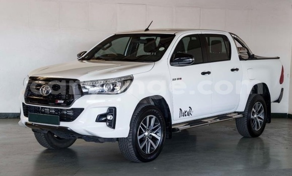 Buy Used Toyota Hilux White Car in Arandis in Kunene