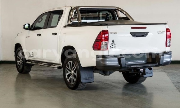 Buy Used Toyota Hilux White Car in Arandis in Kunene Buy Used Toyota Hilux White Car in Arandis in Kunene