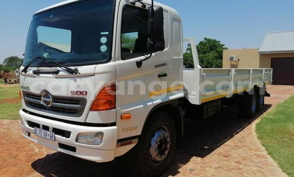 Buy Used Hino 300 Series White Truck in Windhoek in Namibia