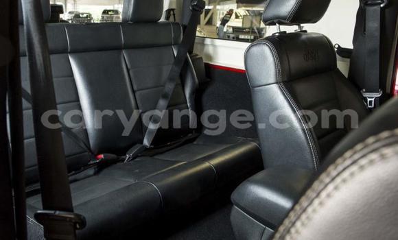 Acheter Occasion Voiture Jeep Wrangler Rouge à Walvis Bay, Namibie Acheter Occasion Voiture Jeep Wrangler Rouge à Walvis Bay, Namibie