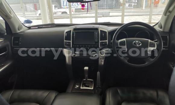 Buy Used Toyota Land Cruiser White Car in Swakopmund in Namibia Buy Used Toyota Land Cruiser White Car in Swakopmund in Namibia