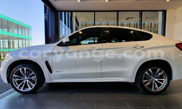 Acheter Occasion Voiture BMW X6 Blanc à Grootfontein, Namibie Acheter Occasion Voiture BMW X6 Blanc à Grootfontein, Namibie